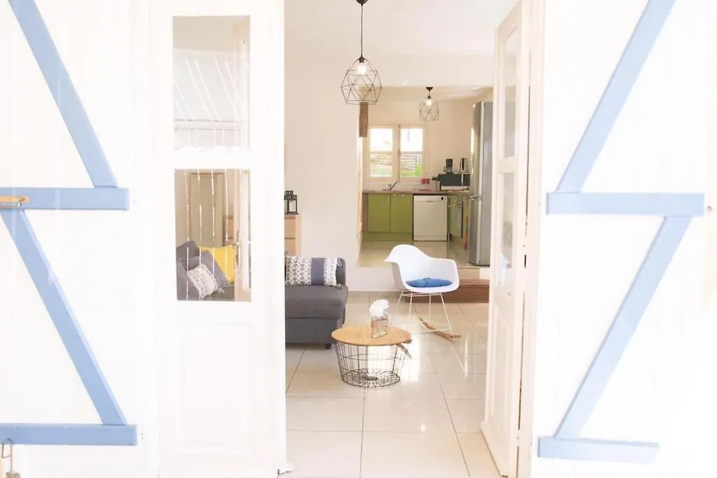 Apartment Charmant T4 Pres De La Plage, Au Gosier Le Gosier
